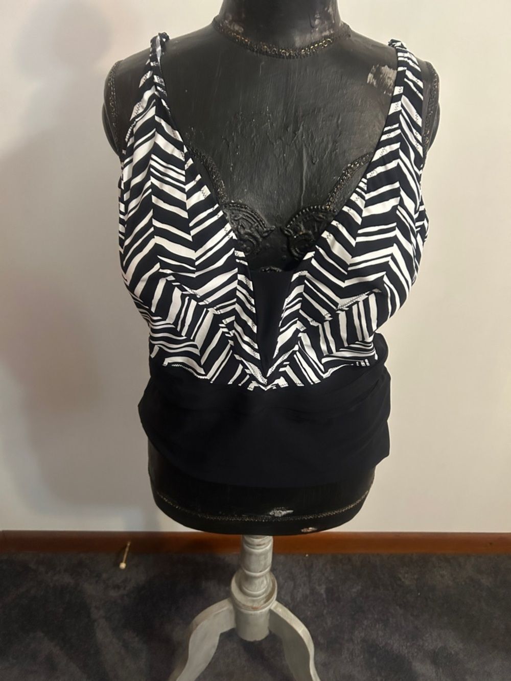 Profile by Gottex Black & White Chevron Deep V Tank Tankini op